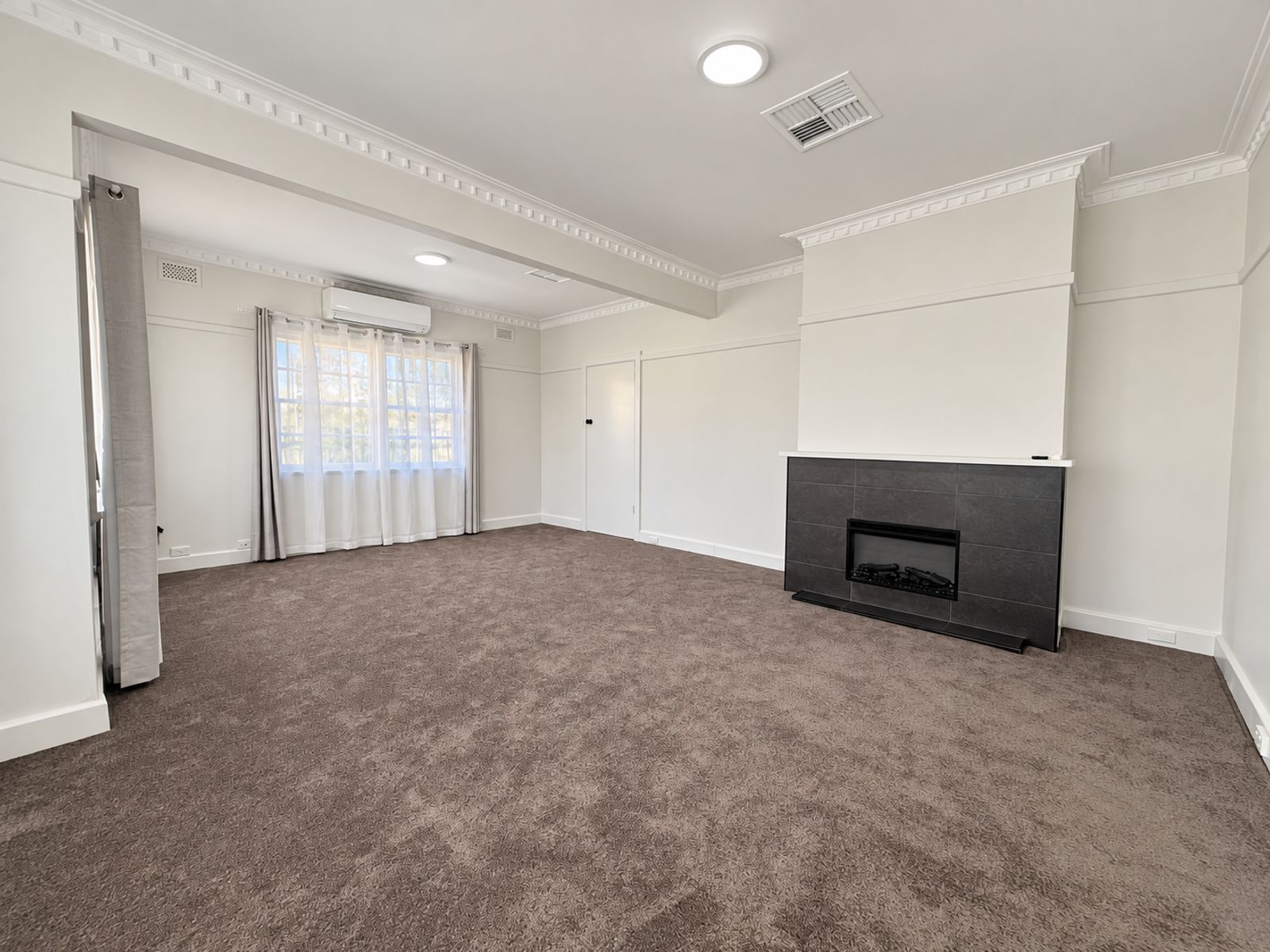 176 Hayes Street, Shepparton, photo 7 of 15