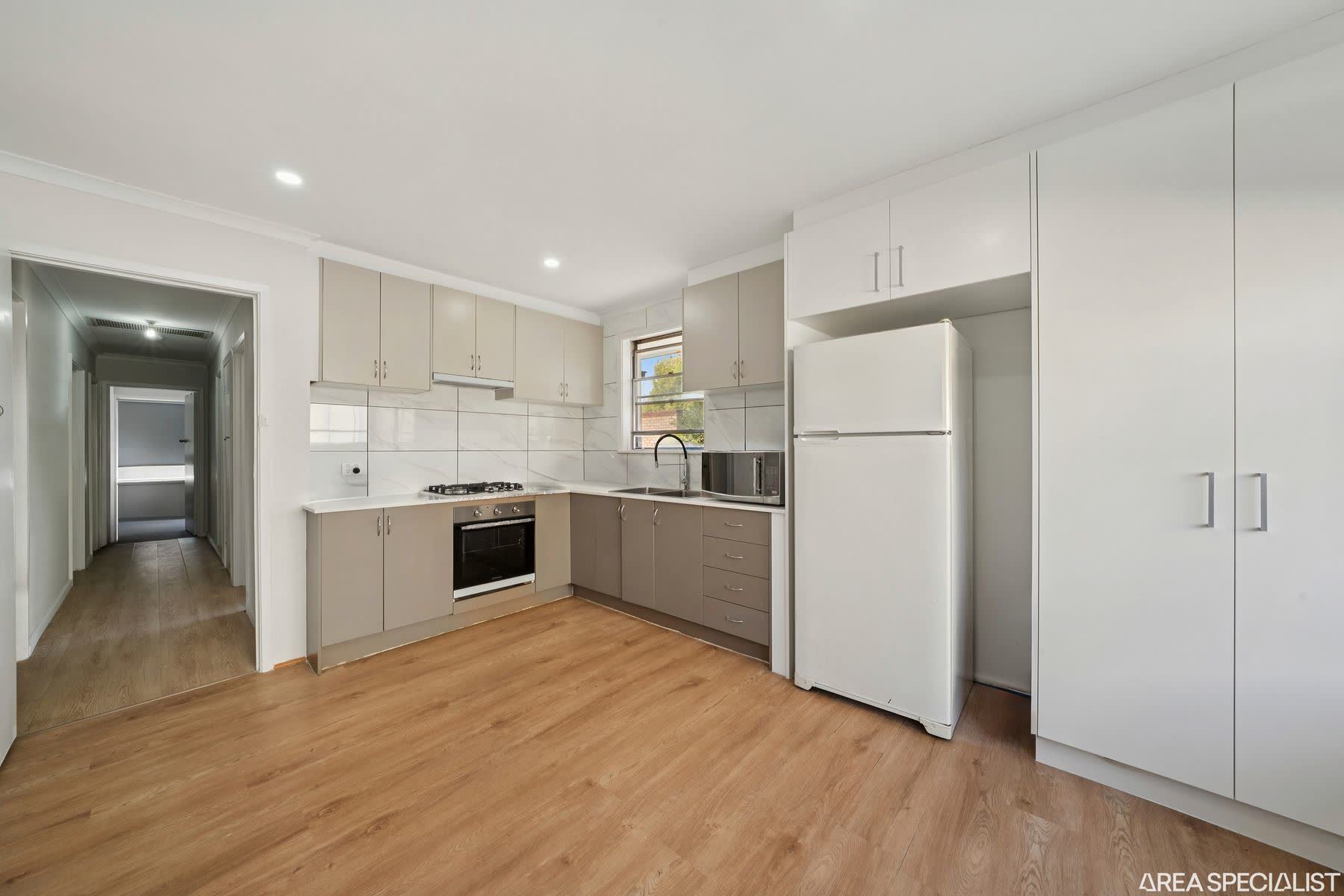 18 Maltby Road, Shepparton, photo 3 of 10
