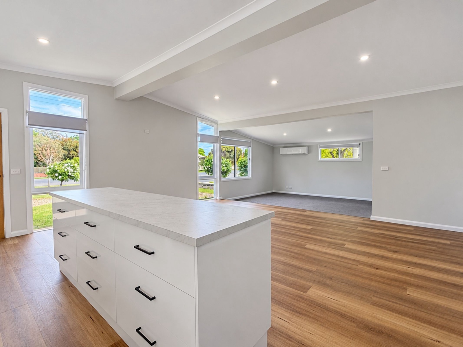 28 Elizabeth Street, Mooroopna, photo 3 of 15