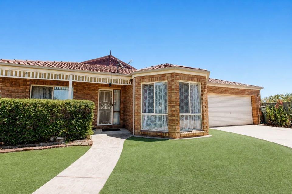 28 Perrivale Drive, Shepparton, photo 1 of 10