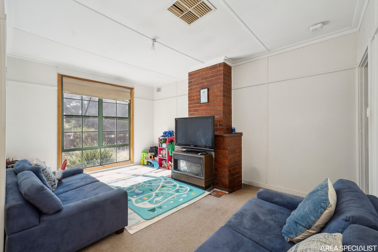 32 Halpin Crescent, Shepparton, photo 3 of 15