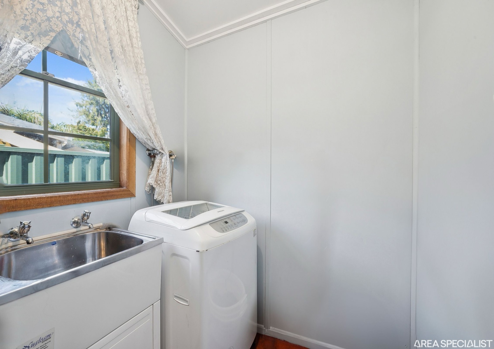 32 Halpin Crescent, Shepparton, photo 9 of 15