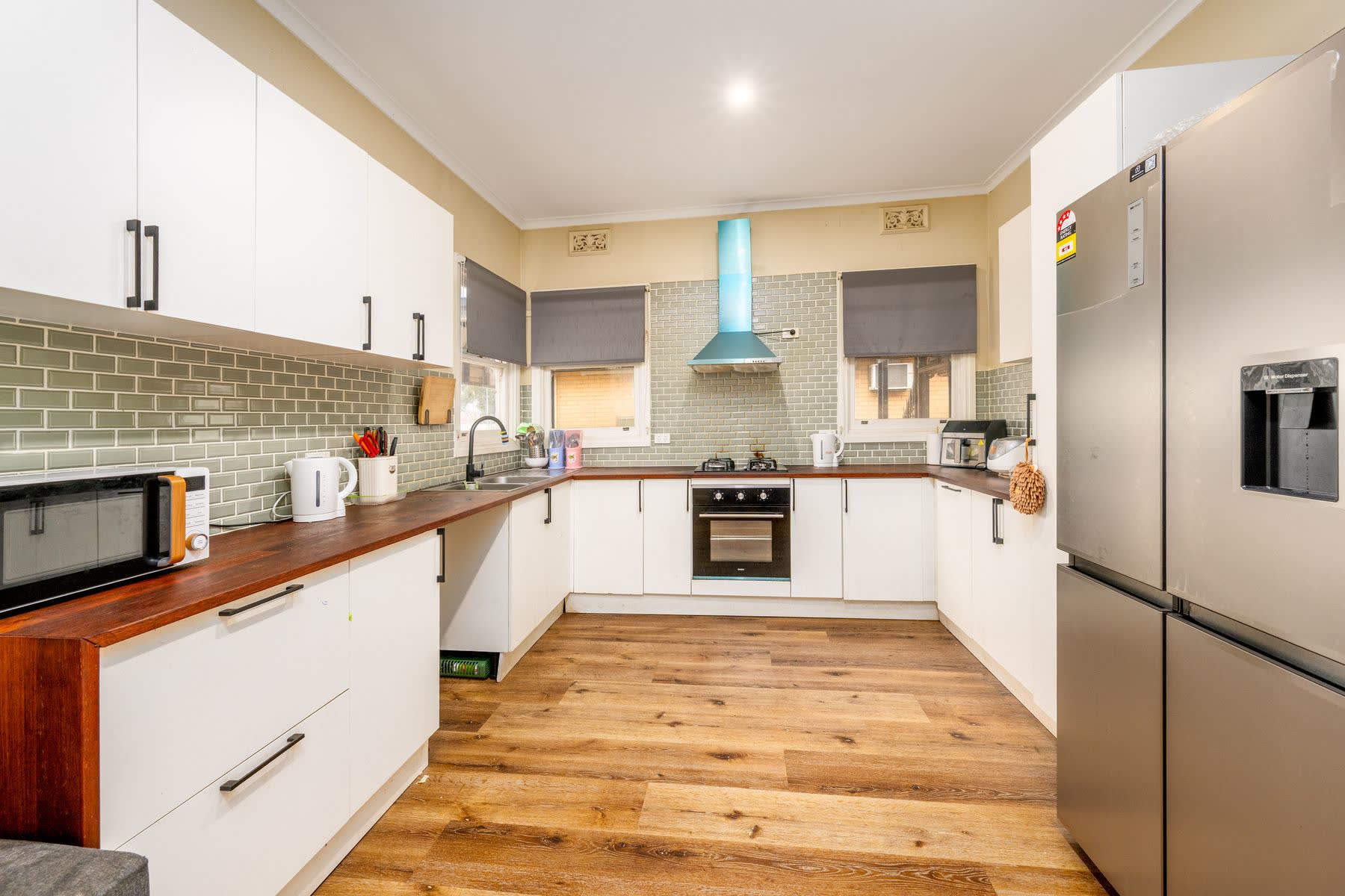 33 Echuca Road, Mooroopna, photo 7 of 10