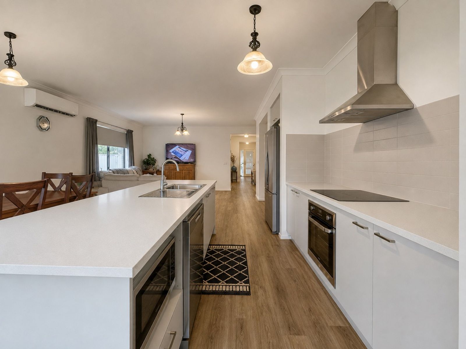8 Beek Street, Katamatite, photo 5 of 10