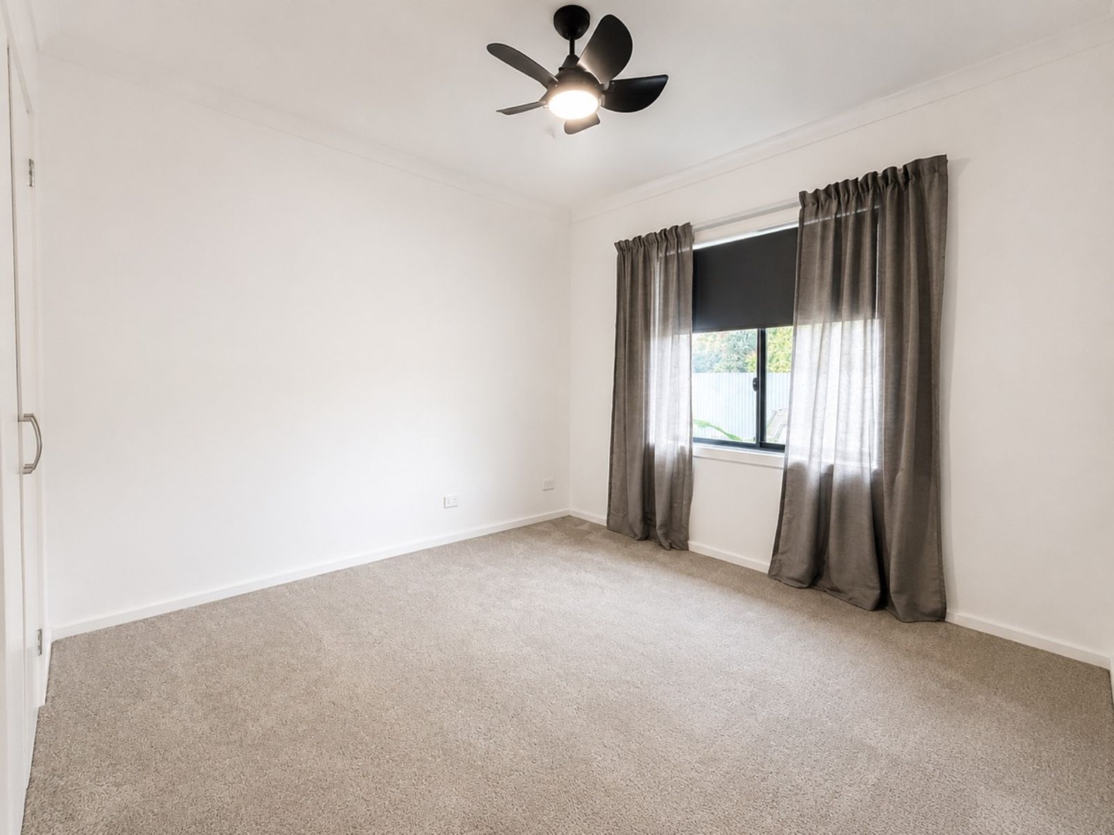 8 Beek Street, Katamatite, photo 9 of 10